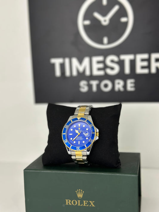 Rolex submariner silver with blue rotating dial with date